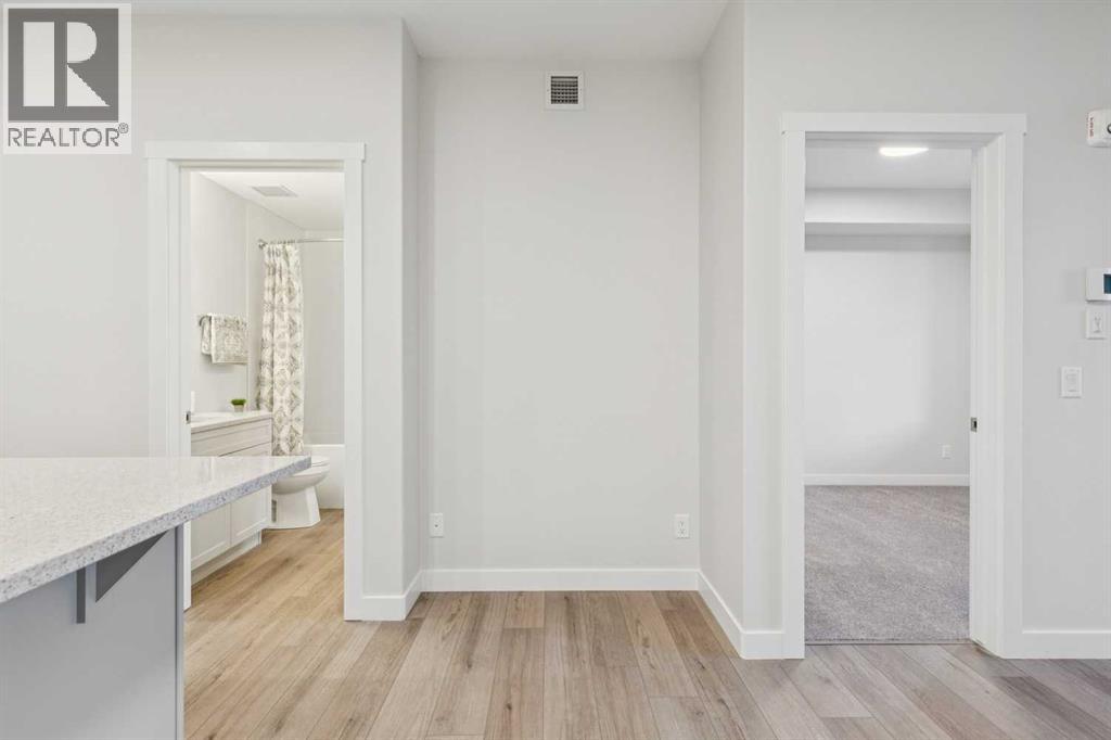 2215, 2117 81 Street Sw, Calgary, Alberta  T3H 6H5 - Photo 18 - A2274517