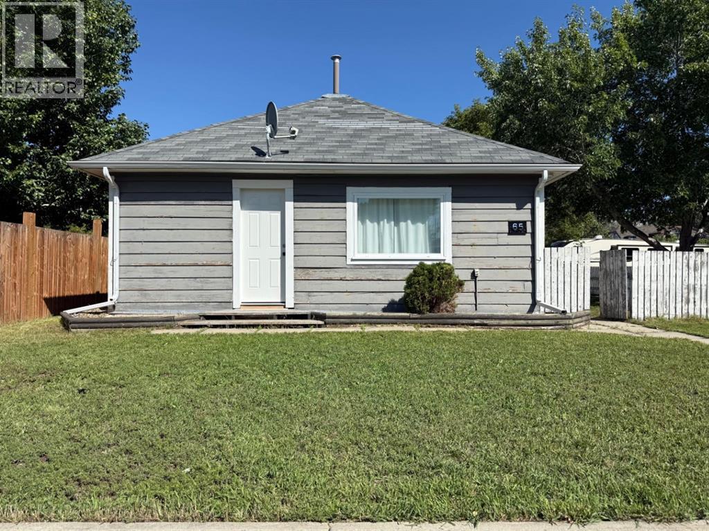 65 Amherst Street, Irvine, Alberta T0J 1V0 - Photo 1 - A2247605