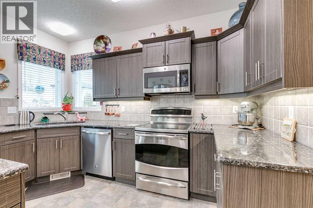 123 Springmere Place, Chestermere, Alberta  T1X 1J2 - Photo 7 - A2269339