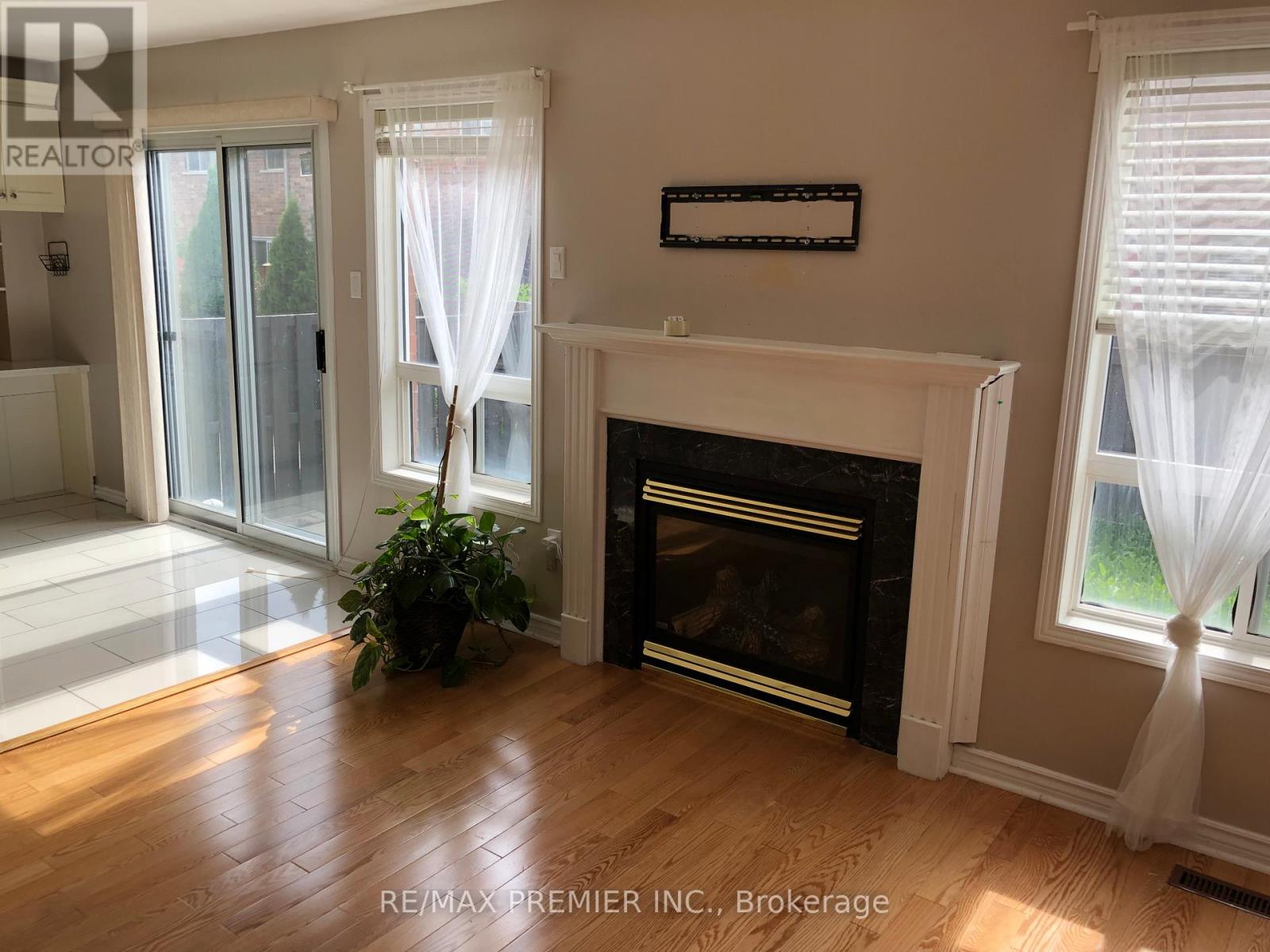 26 Lucerne Drive, Vaughan, Ontario  L4H 2Y2 - Photo 10 - N12635086