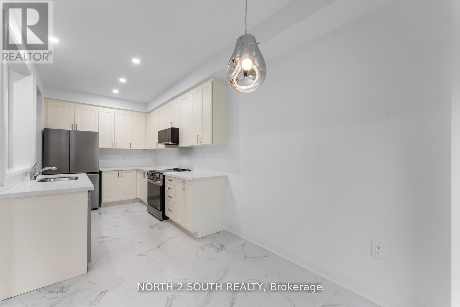 27 Virro Court, Vaughan (West Woodbridge), Ontario  L4H 5G5 - Photo 15 - N12635094