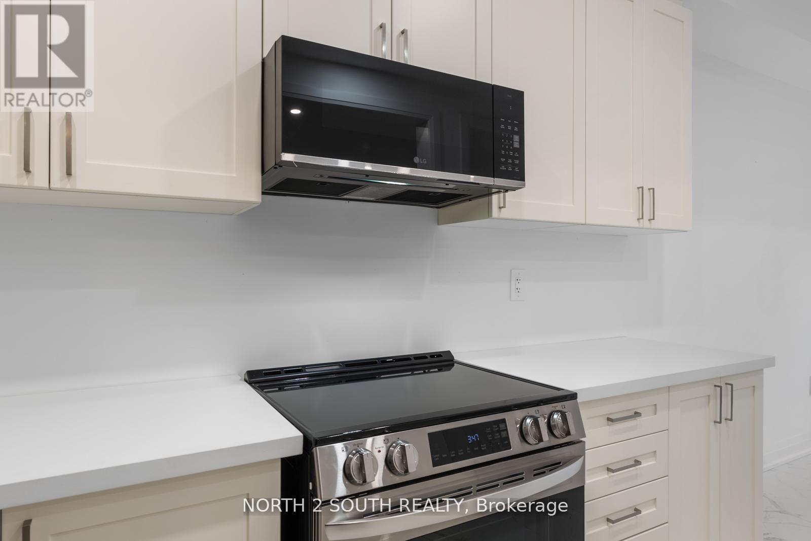 27 Virro Court, Vaughan (West Woodbridge), Ontario  L4H 5G5 - Photo 18 - N12635094