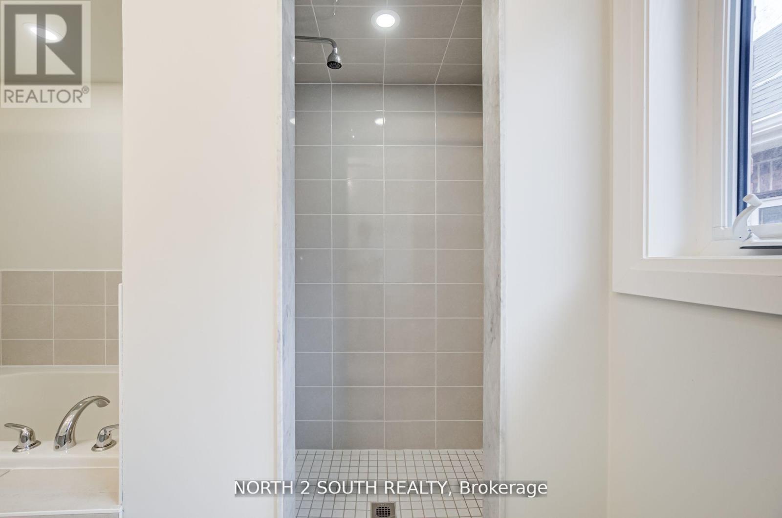 23 Virro Court, Vaughan, Ontario  L4H 5G5 - Photo 34 - N12635112