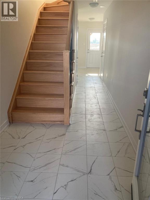 45 Baskett Street, Brantford, Ontario  N3T 0W3 - Photo 2 - 40793882