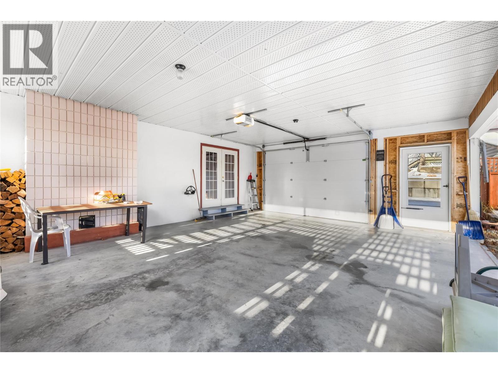 405 Creston Street, Kimberley, British Columbia  V1A 2M4 - Photo 9 - 10371173