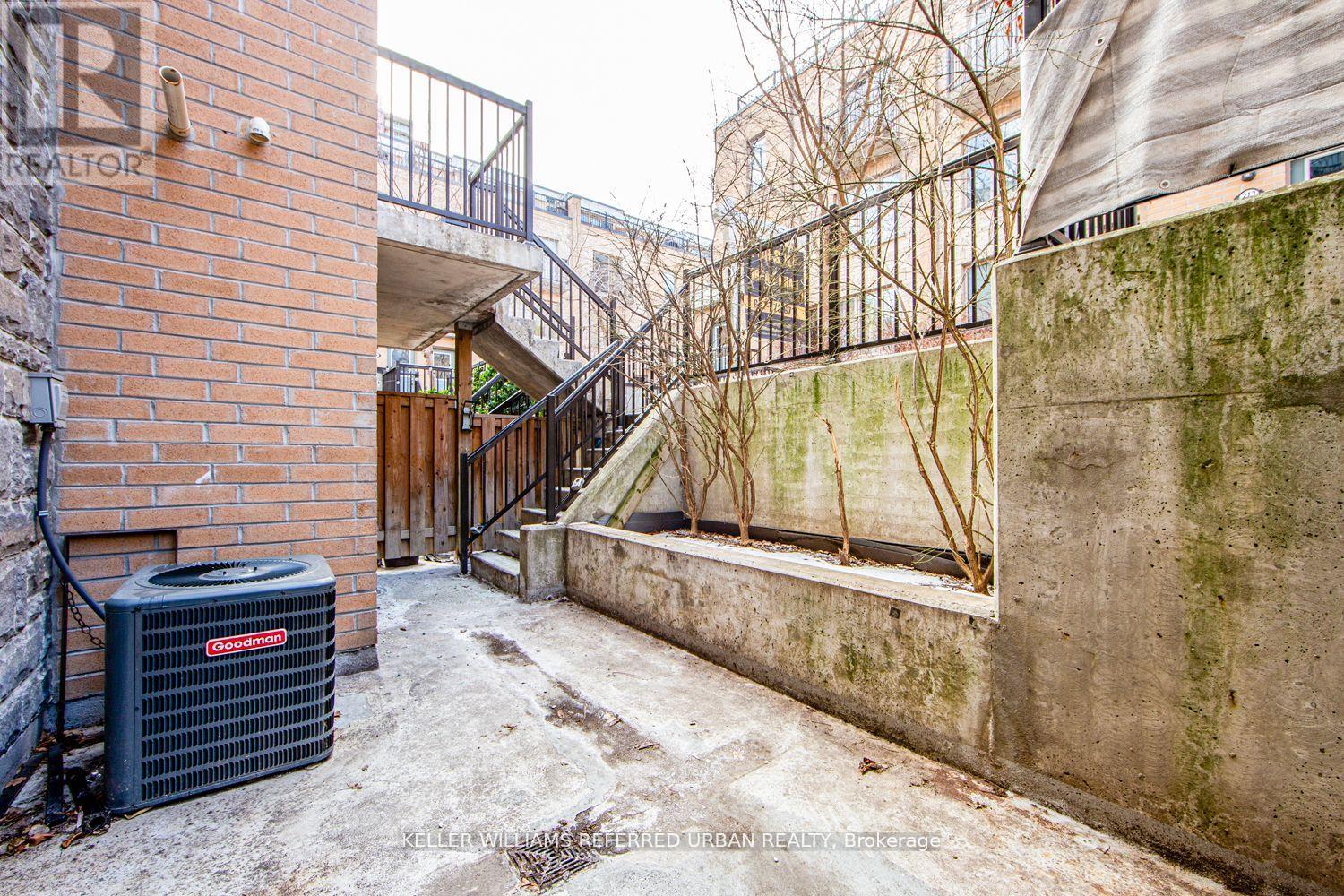 132 - 11 Foundry Avenue, Toronto, Ontario  M6H 0B7 - Photo 27 - W12635082