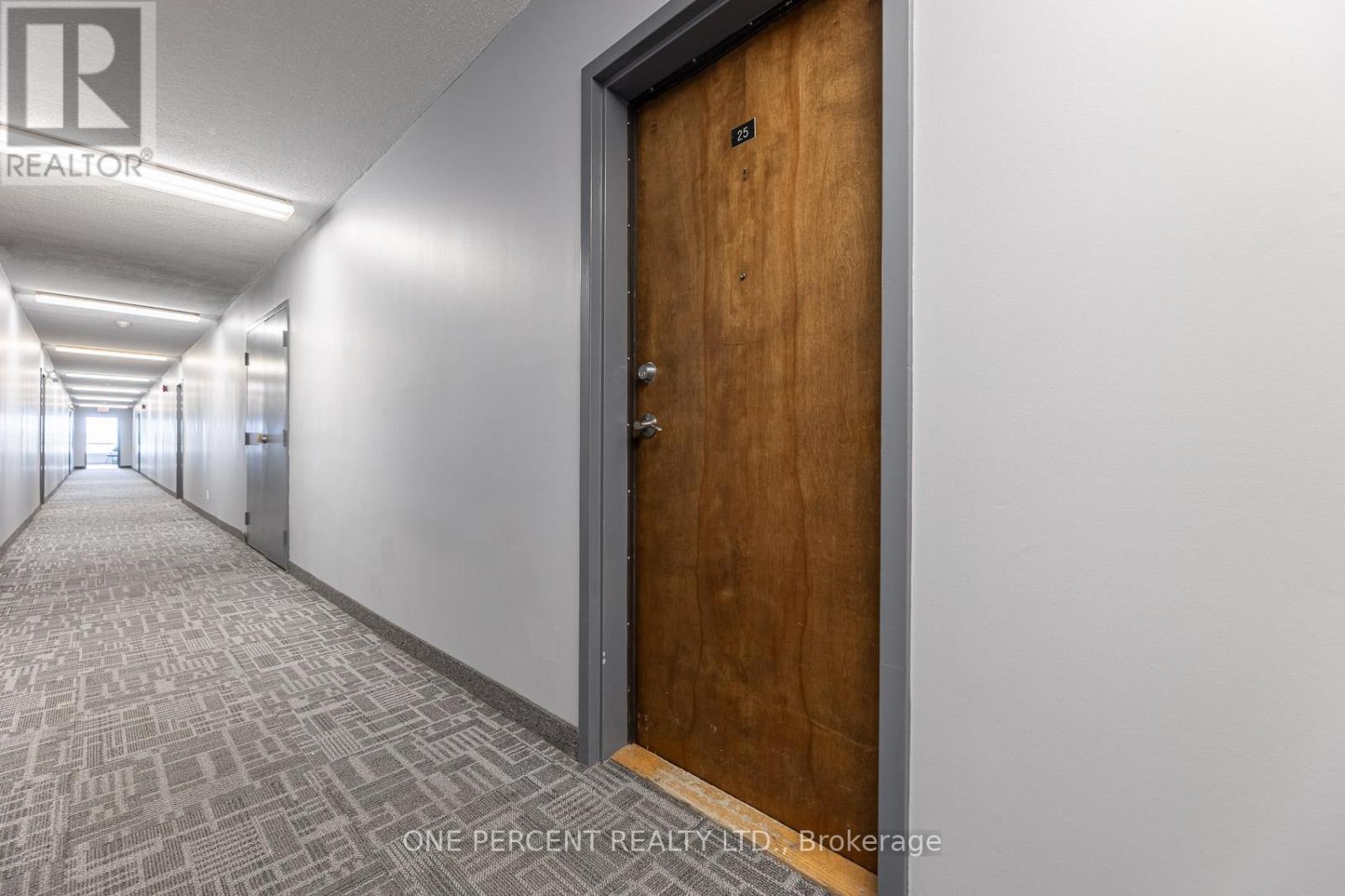 25 - 16 Fourth Street, Orangeville, Ontario L9W 4N7 - Photo 10 - W12635096