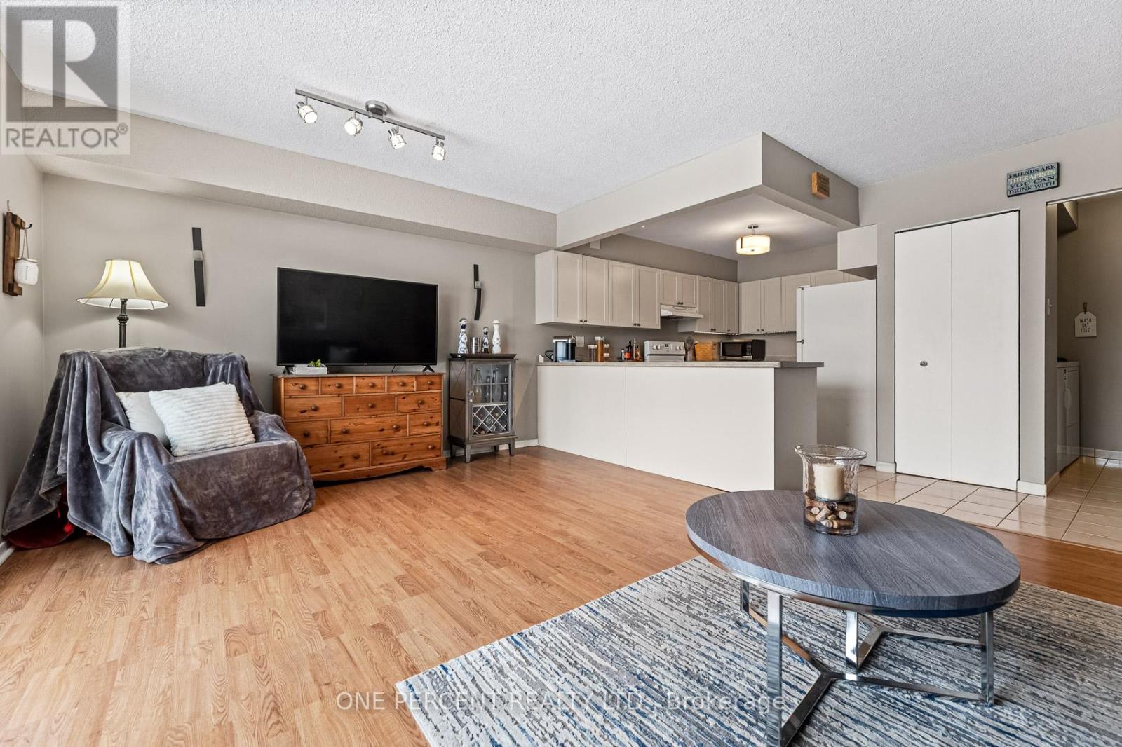 25 - 16 Fourth Street, Orangeville, Ontario L9W 4N7 - Photo 16 - W12635096