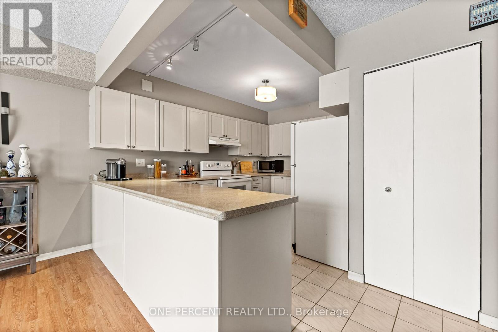 25 - 16 Fourth Street, Orangeville, Ontario L9W 4N7 - Photo 18 - W12635096