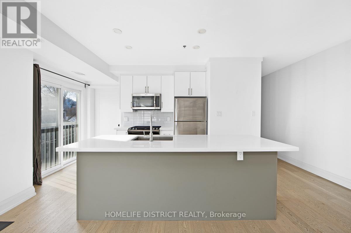 300 - 243 Niagara Street, Toronto, Ontario  M6J 2L7 - Photo 8 - C12355090