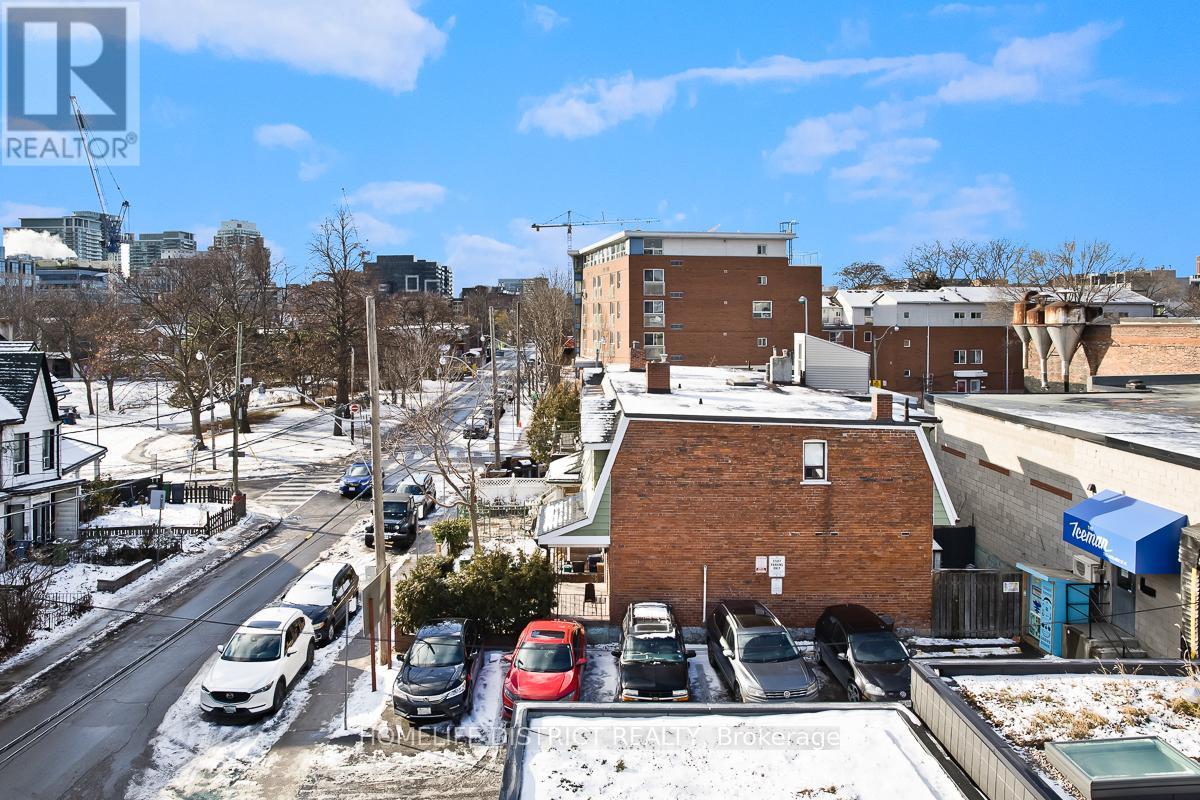 300 - 243 Niagara Street, Toronto, Ontario  M6J 2L7 - Photo 16 - C12355090