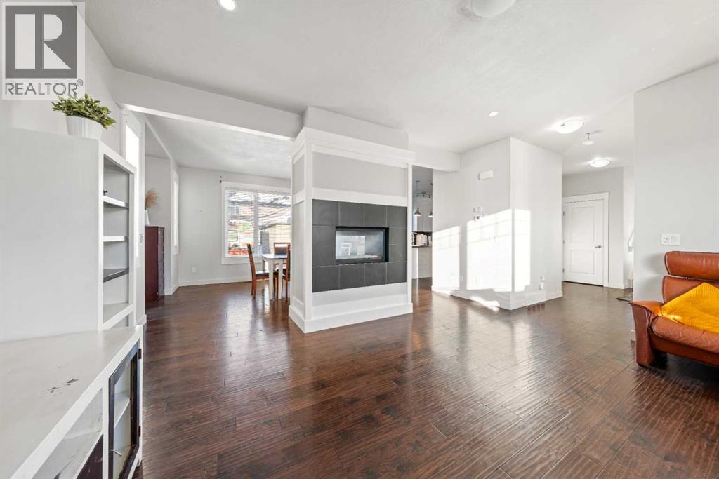 161 Rainbow Falls Glen, Chestermere, Alberta T1X 0S5 - Photo 4 - A2273175