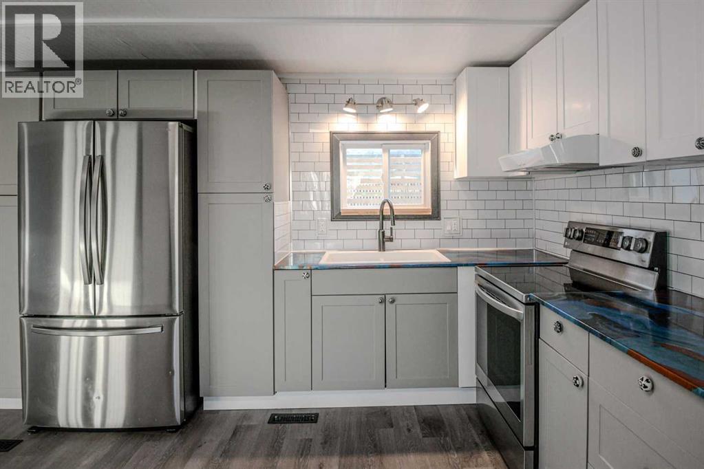 429, 3223 83 Street Nw, Calgary, Alberta T3B 5P2 - Photo 11 - A2273866