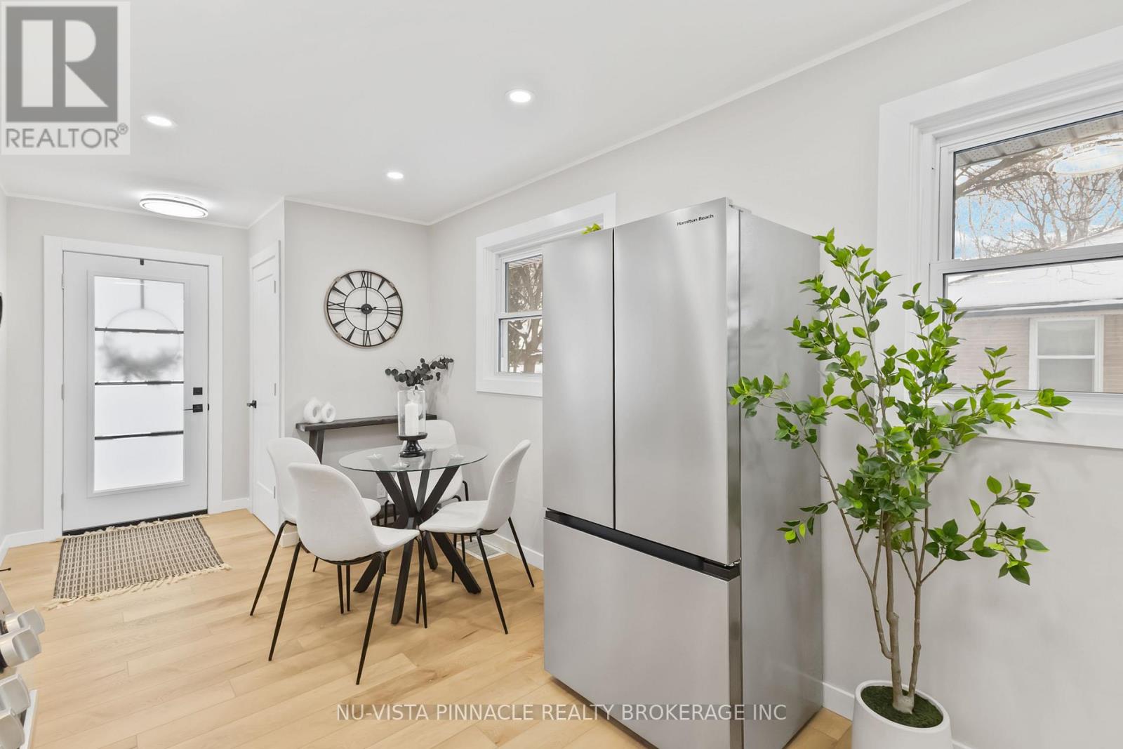 1840 Royal Crescent W, London East, Ontario  N5W 2A8 - Photo 12 - X12635156