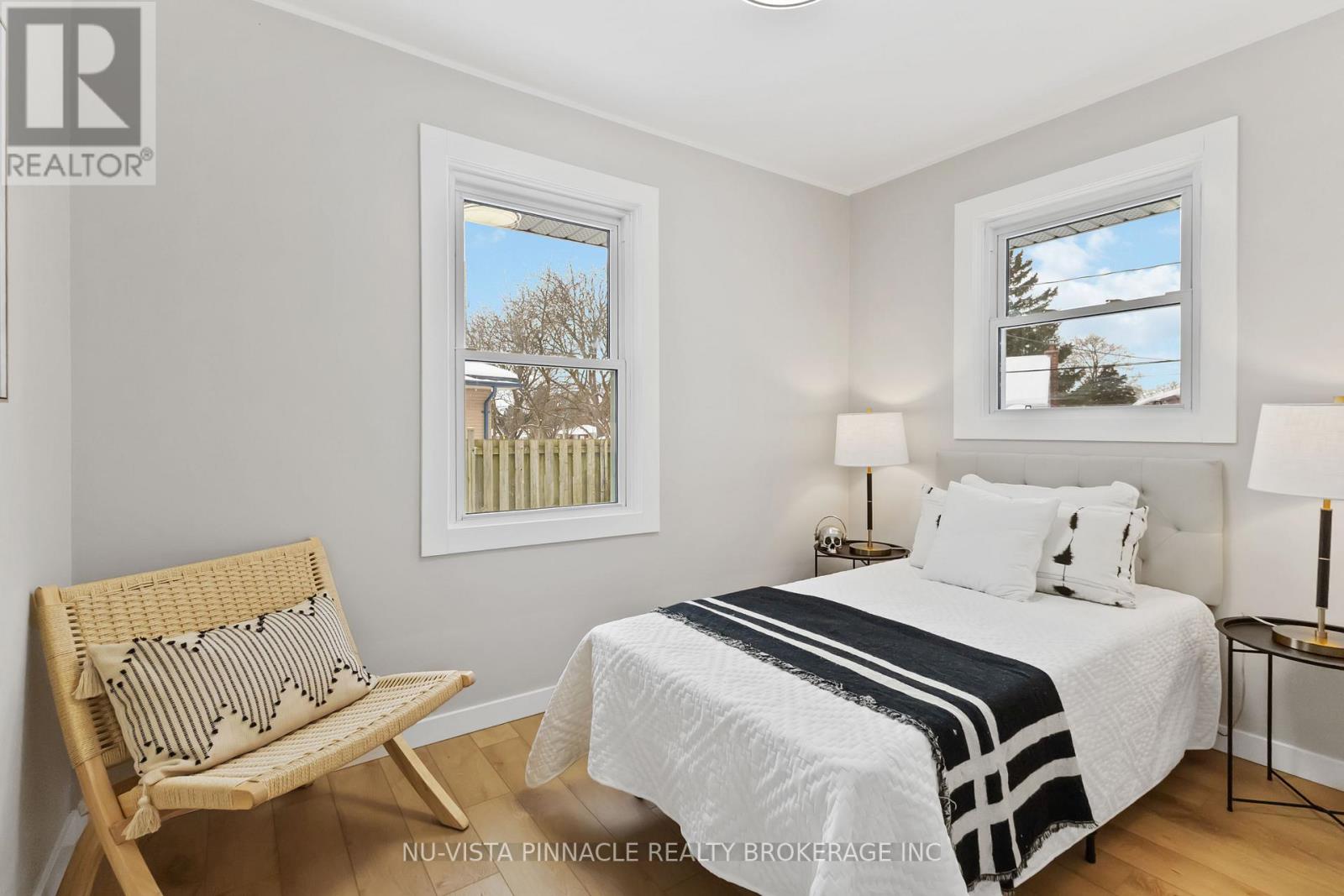 1840 Royal Crescent W, London East, Ontario  N5W 2A8 - Photo 13 - X12635156