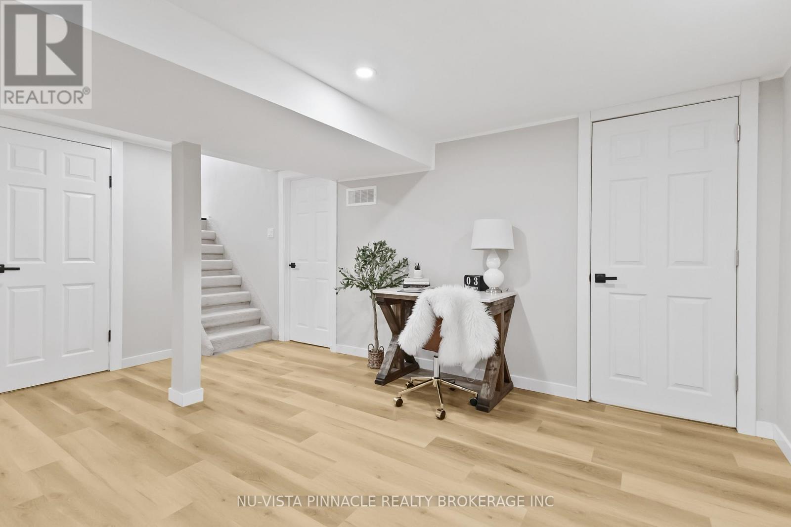 1840 Royal Crescent W, London East, Ontario  N5W 2A8 - Photo 27 - X12635156