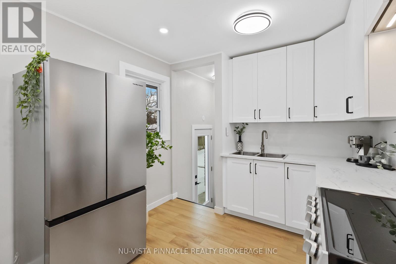 1840 Royal Crescent W, London East, Ontario  N5W 2A8 - Photo 46 - X12635156