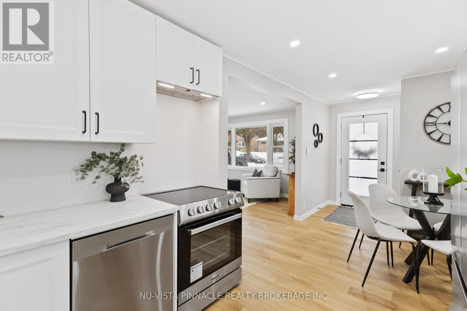 1840 Royal Crescent W, London East, Ontario  N5W 2A8 - Photo 48 - X12635156