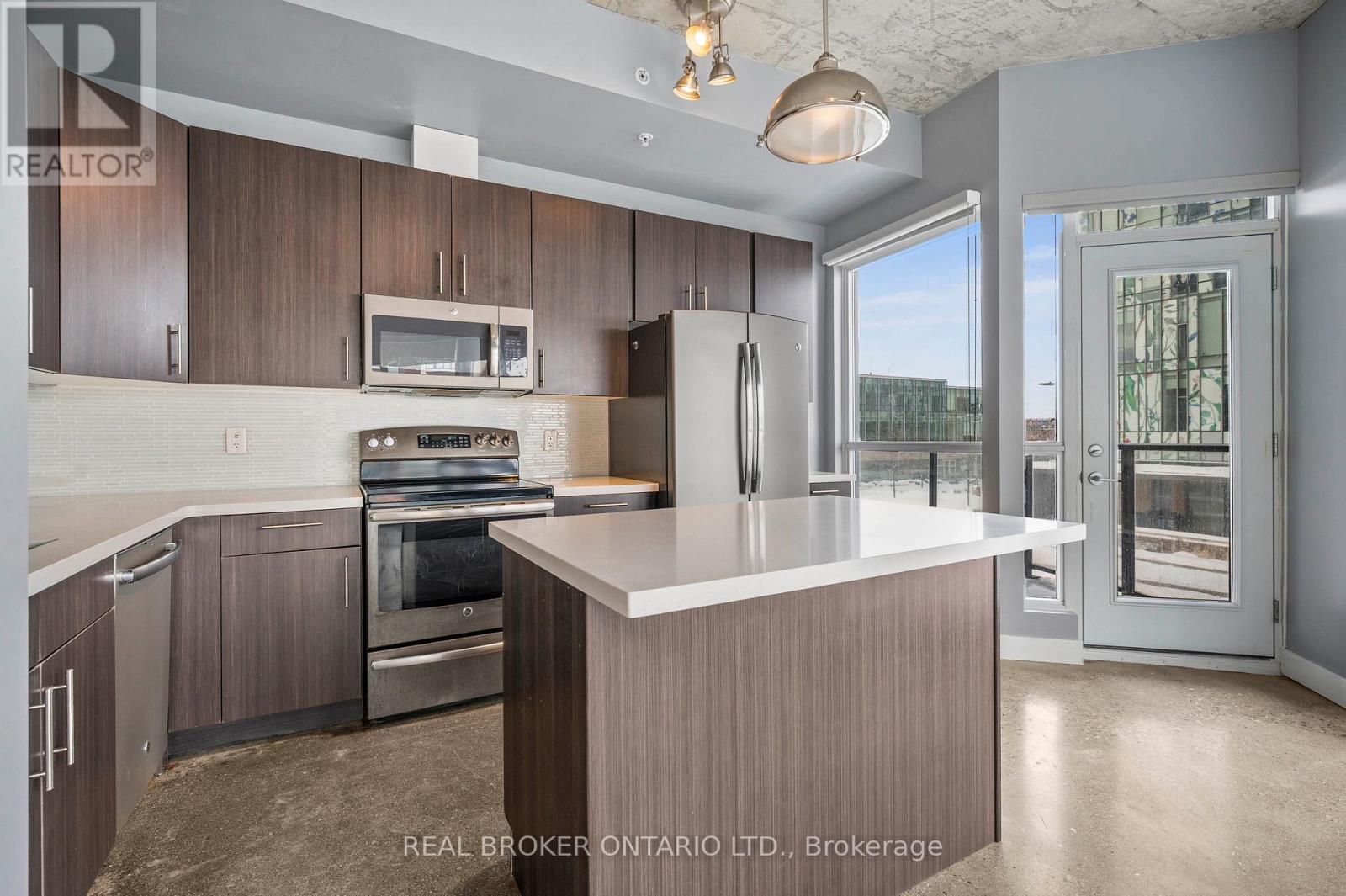 203 - 1 Victoria Street S, Kitchener, Ontario  N2G 0B5 - Photo 11 - X12630696