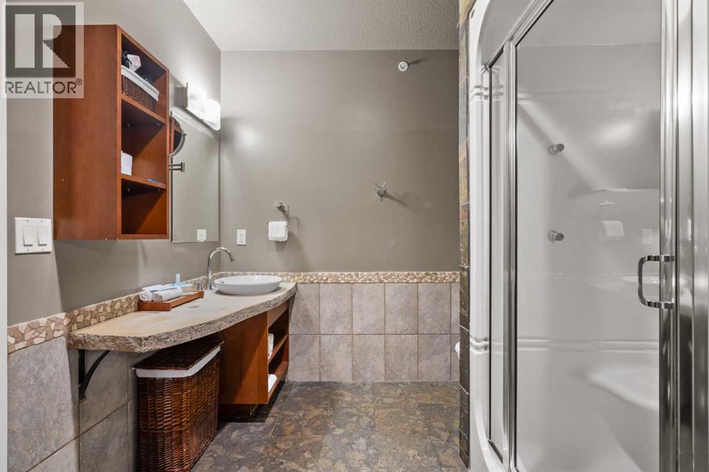 407, 187 Kananaskis Way, Canmore, Alberta  T1W 0A3 - Photo 18 - A2221782