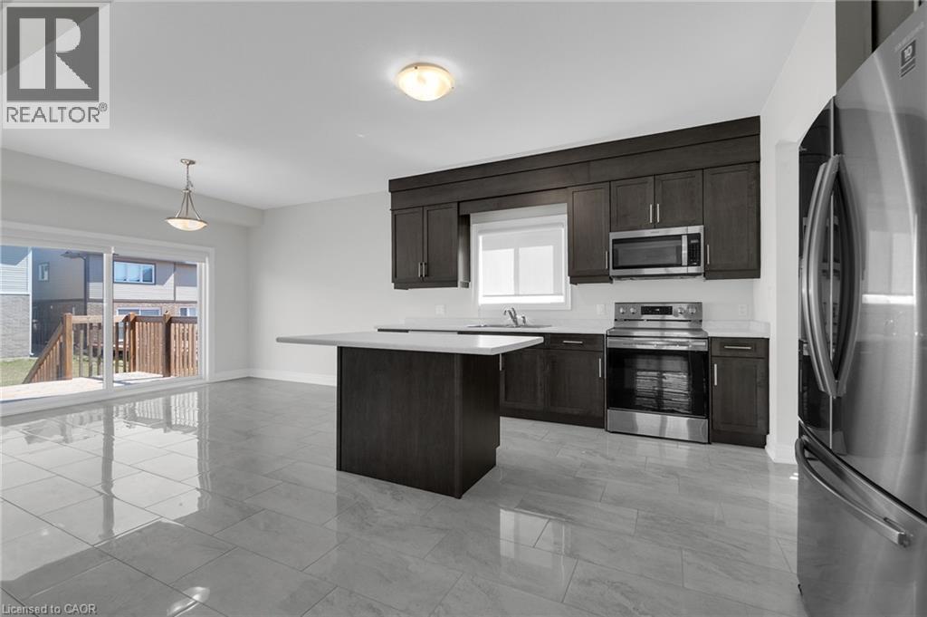 27 Monarch Street, Welland, Ontario  L3C 0E6 - Photo 12 - 40794066