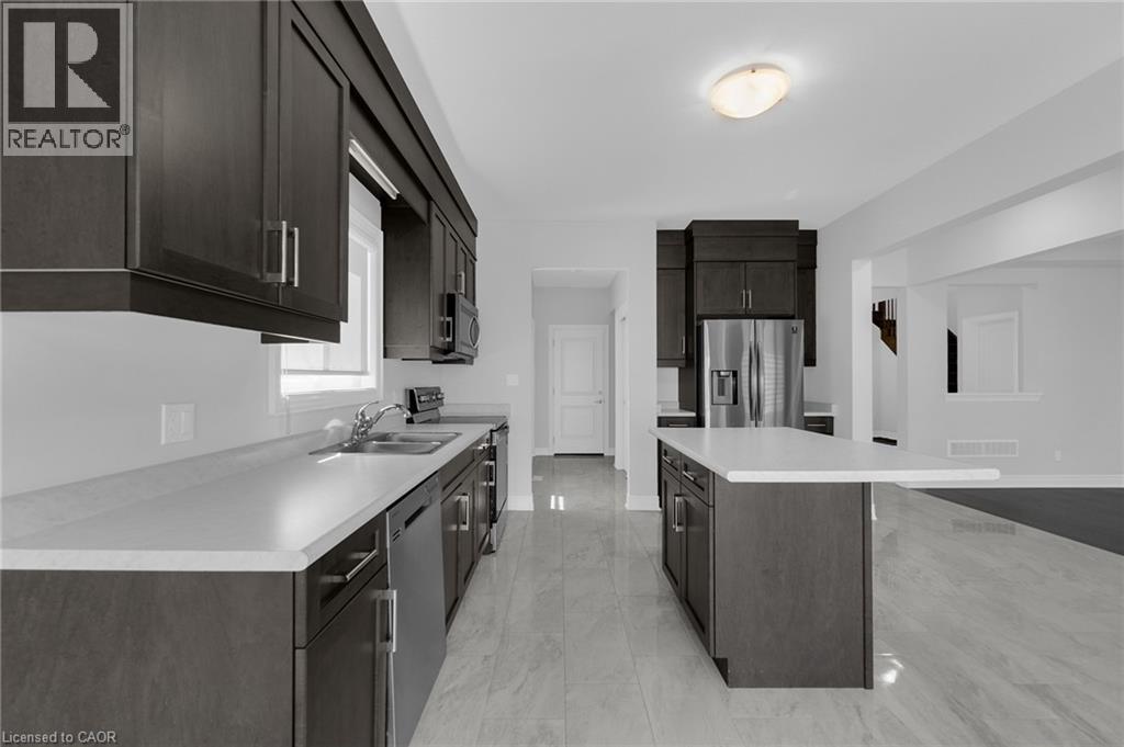 27 Monarch Street, Welland, Ontario  L3C 0E6 - Photo 15 - 40794066