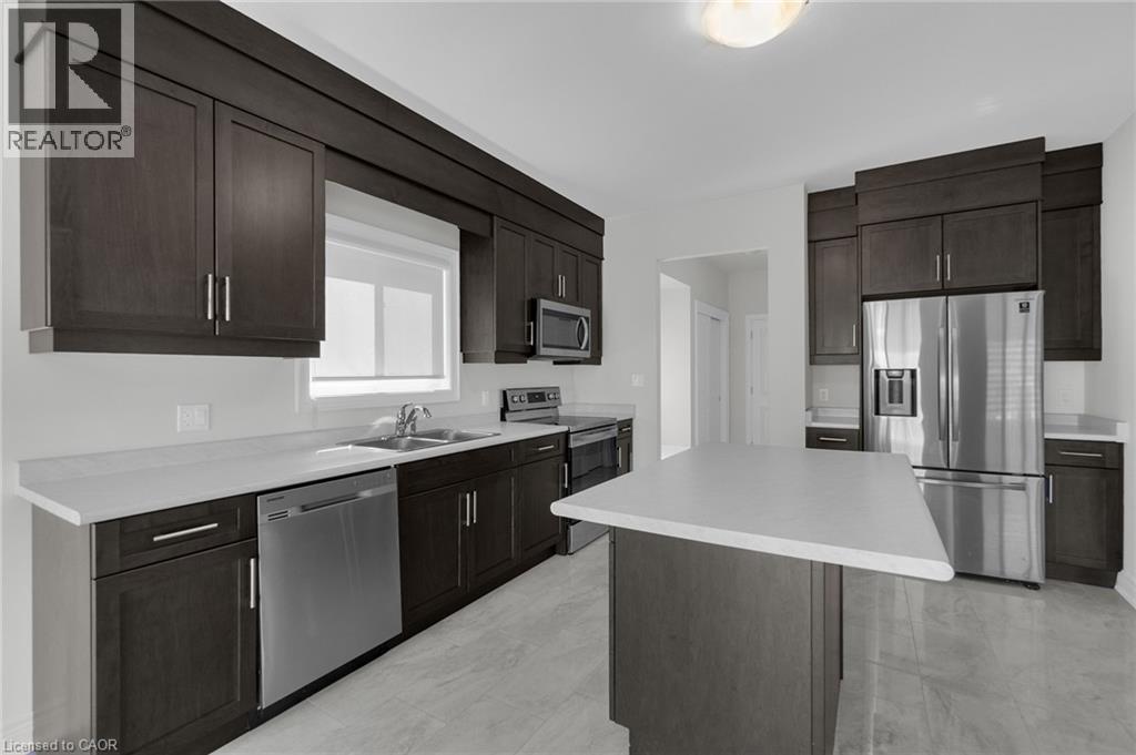 27 Monarch Street, Welland, Ontario  L3C 0E6 - Photo 16 - 40794066