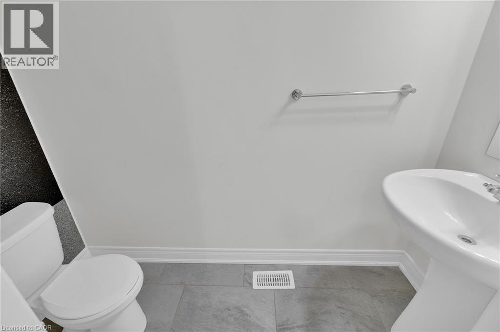 27 Monarch Street, Welland, Ontario  L3C 0E6 - Photo 25 - 40794066