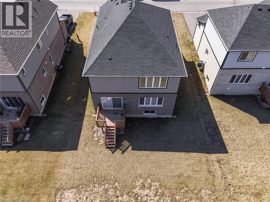 27 Monarch Street, Welland, Ontario  L3C 0E6 - Photo 47 - 40794066