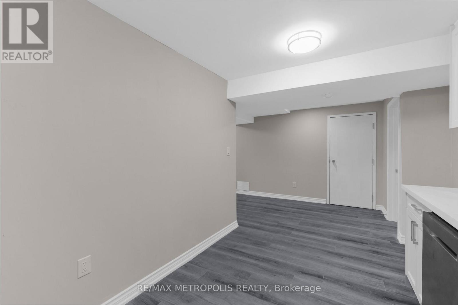 Bsmt - 161 Windfields Farm Drive W, Oshawa (Windfields), Ontario  L1H 7K4 - Photo 10 - E12635134