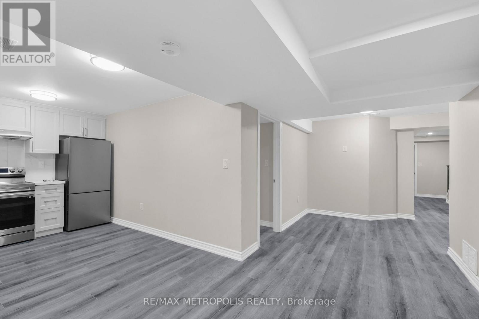 Bsmt - 161 Windfields Farm Drive W, Oshawa (Windfields), Ontario  L1H 7K4 - Photo 4 - E12635134