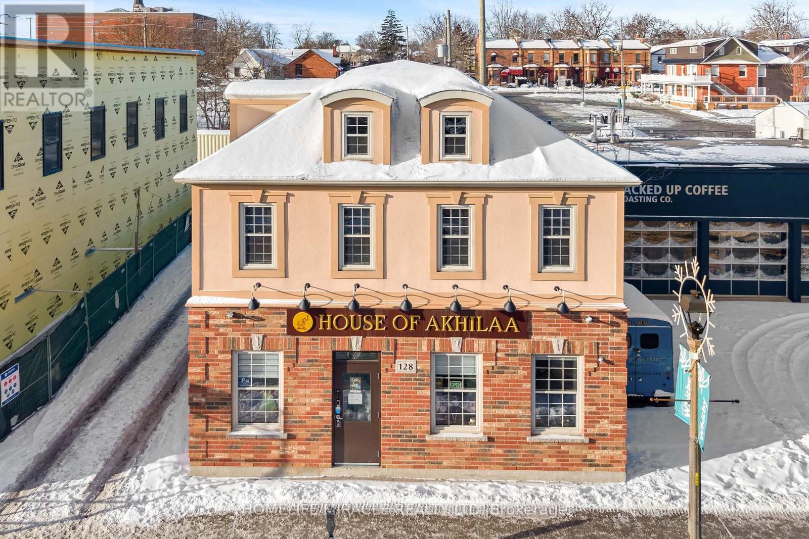 128 BROCK STREET N, Whitby, Ontario