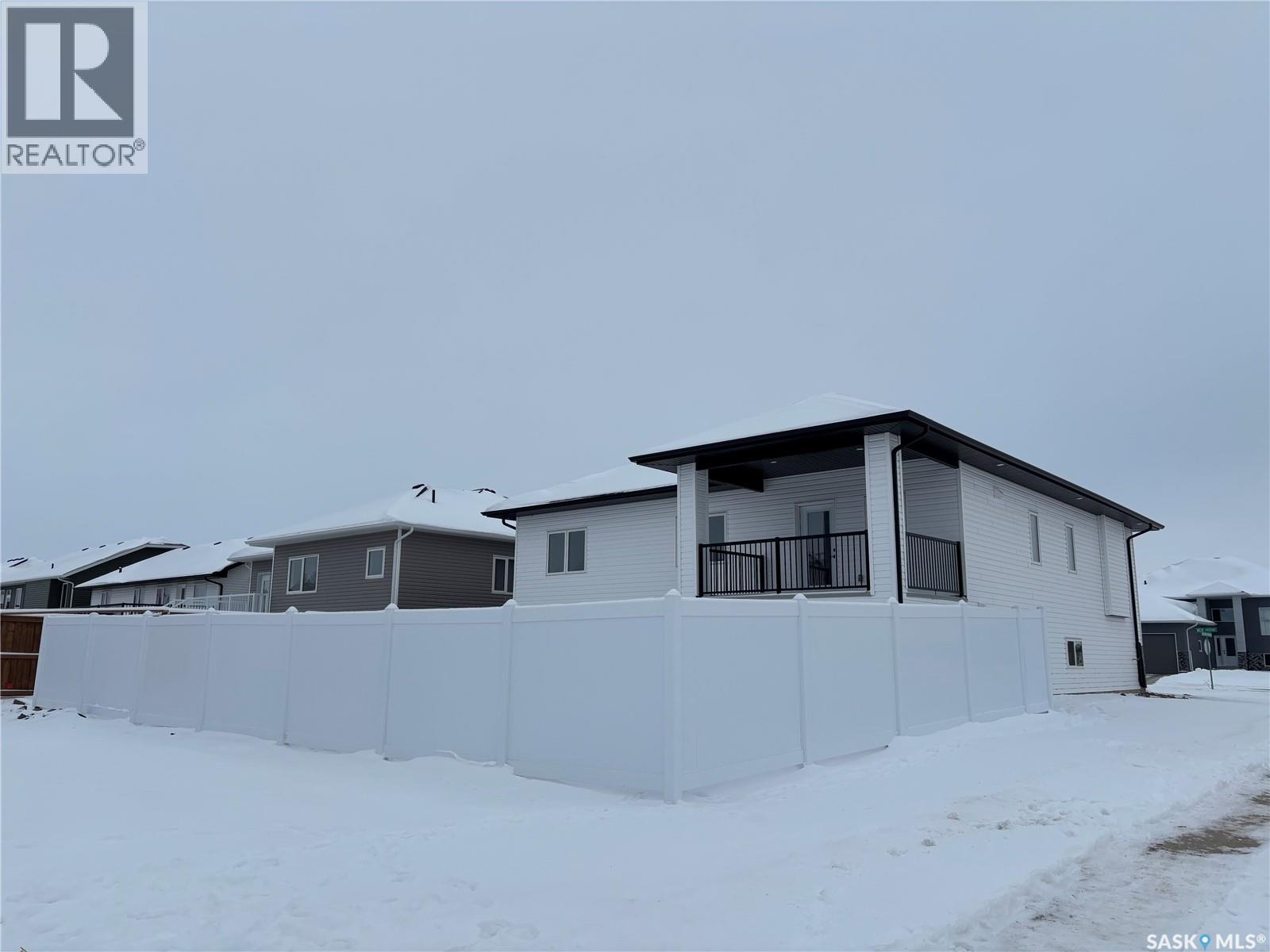 602 Weir Crescent, Warman, Saskatchewan  S0K 4S4 - Photo 3 - SK025659