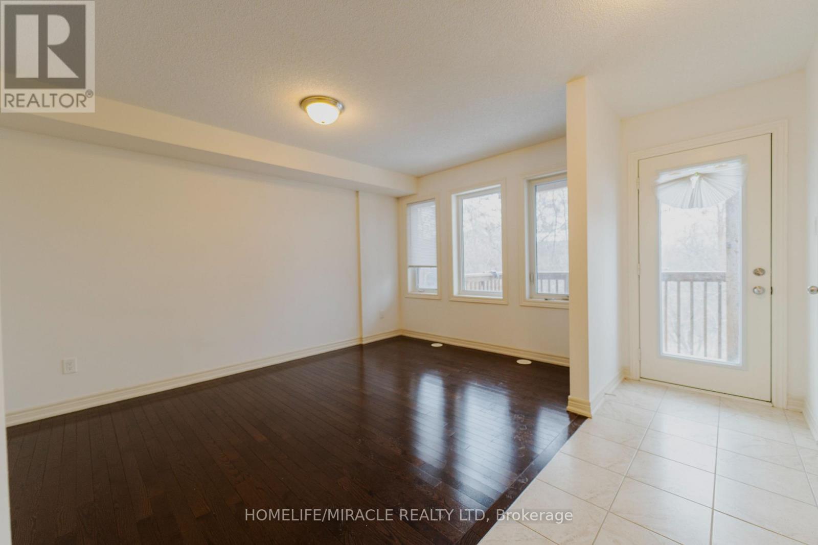 96 - 106 Aspen Hills Road, Brampton (Credit Valley), Ontario  L6Y 6E5 - Photo 20 - W12635174