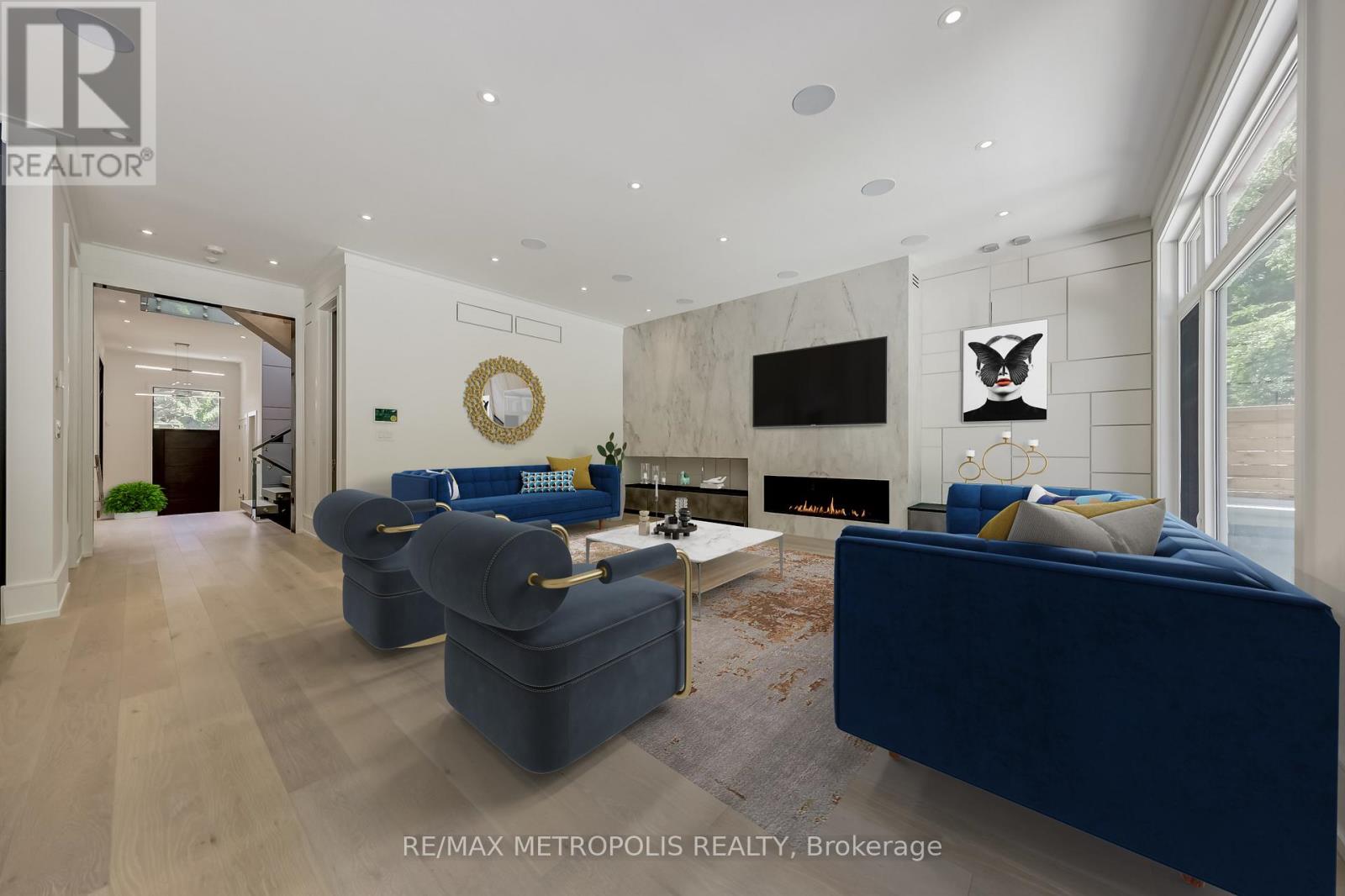 12 Bearwood Drive, Toronto (Edenbridge-Humber Valley), Ontario  M9A 4G4 - Photo 10 - W12635176