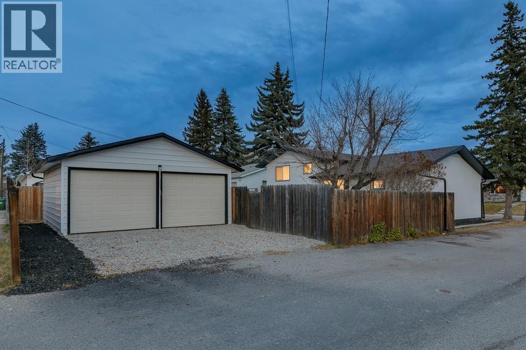 1304 Lake Sylvan Drive Se, Calgary, Alberta  T2J 4C8 - Photo 35 - A2270809