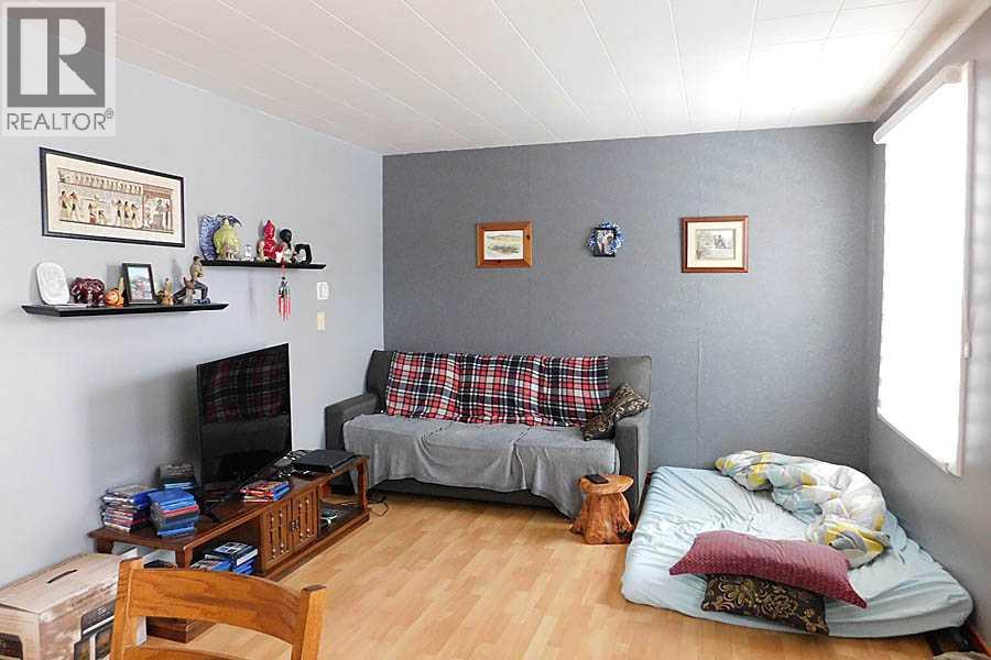 211 52 Avenue E, Claresholm, Alberta  T0L 0T0 - Photo 8 - A2275103