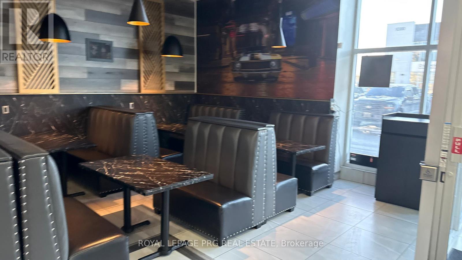 101 - 9280 Goreway Drive, Brampton, Ontario  L6P 4N1 - Photo 11 - W12632400