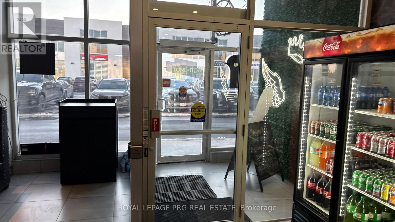 101 - 9280 Goreway Drive, Brampton, Ontario  L6P 4N1 - Photo 13 - W12632400