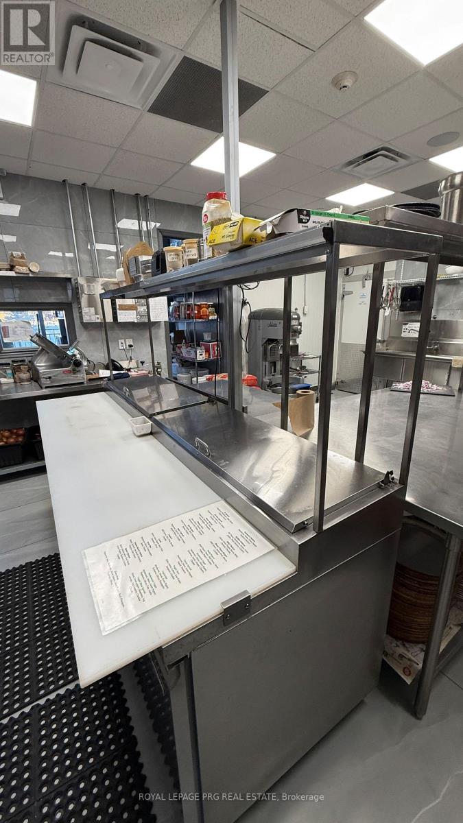 101 - 9280 Goreway Drive, Brampton, Ontario  L6P 4N1 - Photo 21 - W12632400