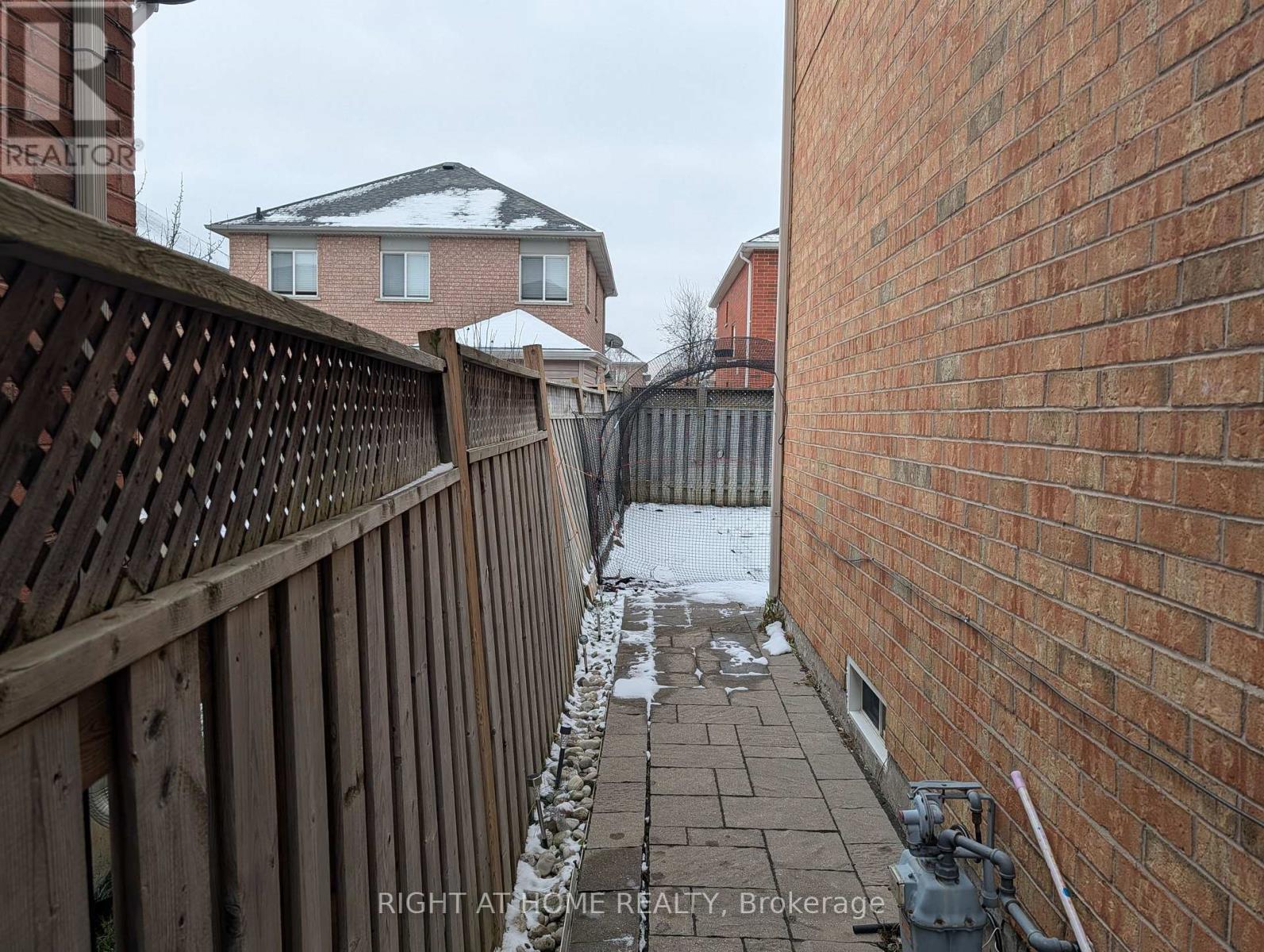 Main Floor - 5864 Delle Donne Drive, Mississauga, Ontario  L5M 7A3 - Photo 14 - W12525620