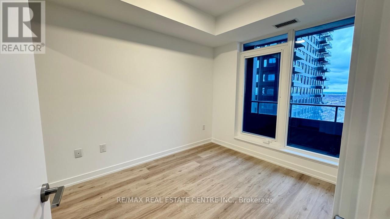 2402 - 395 Square One Drive, Mississauga, Ontario  L5B 0P6 - Photo 16 - W12634684