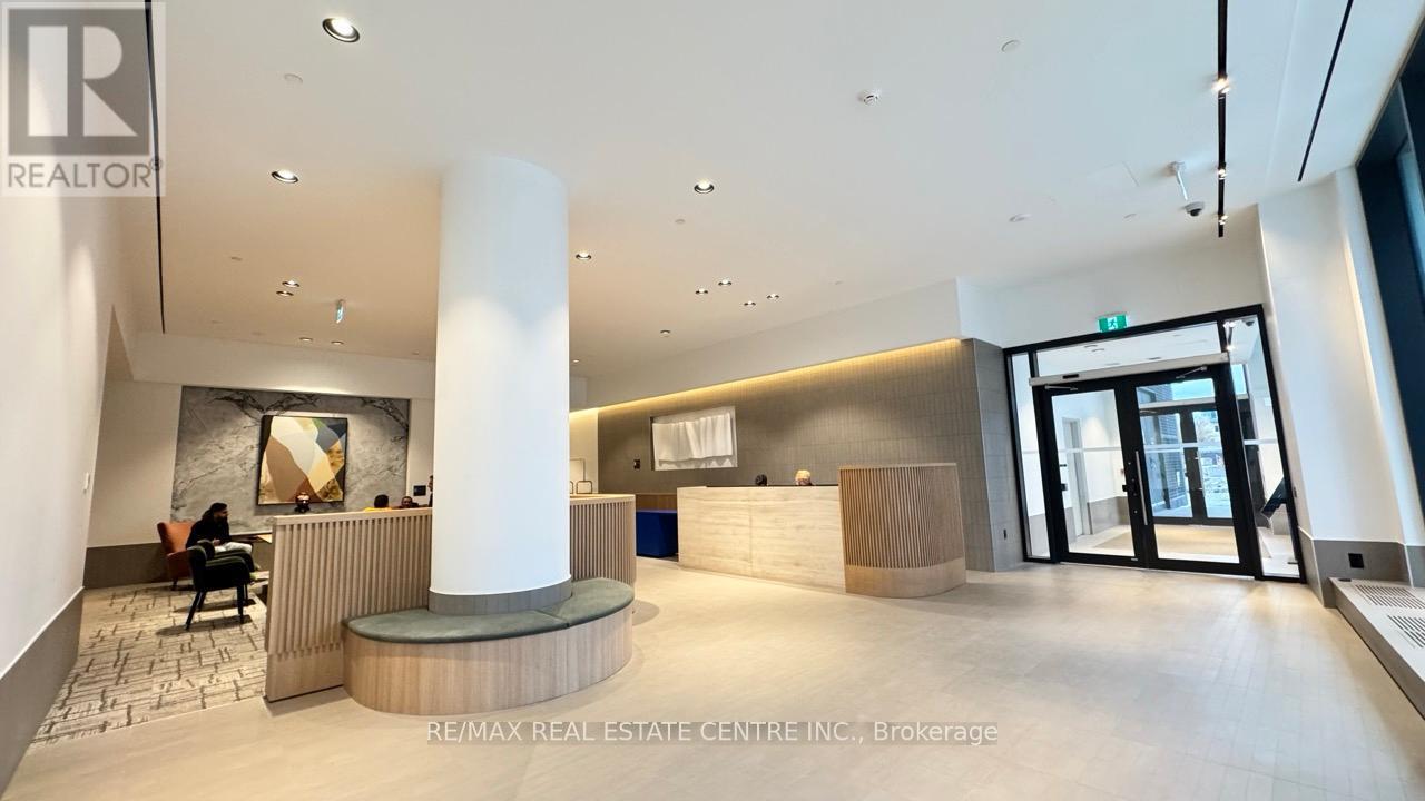 2402 - 395 Square One Drive, Mississauga, Ontario  L5B 0P6 - Photo 23 - W12634684