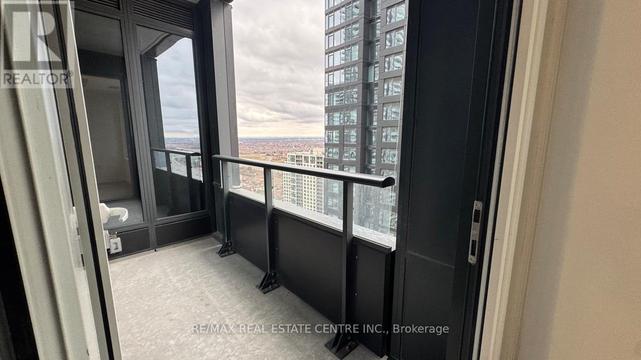 2402 - 395 Square One Drive, Mississauga, Ontario  L5B 0P6 - Photo 19 - W12634684