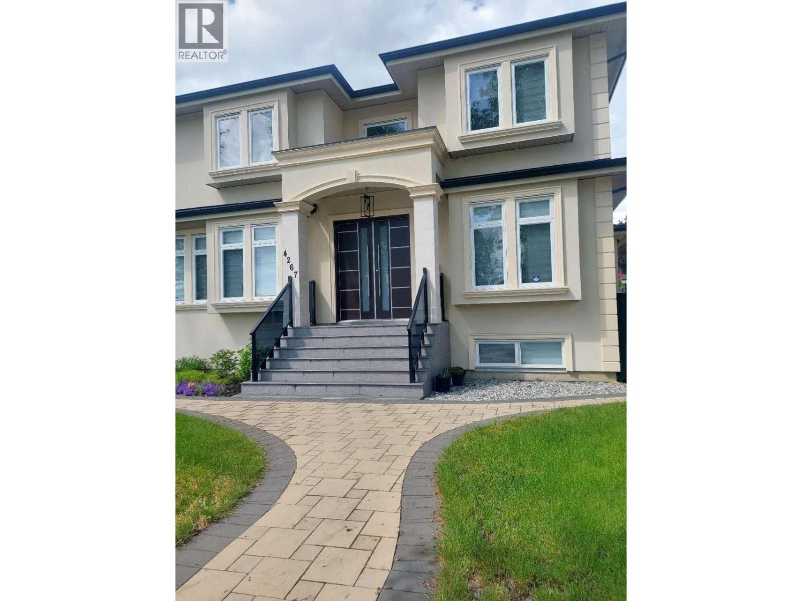 4267 PARKER STREET, Burnaby, British Columbia