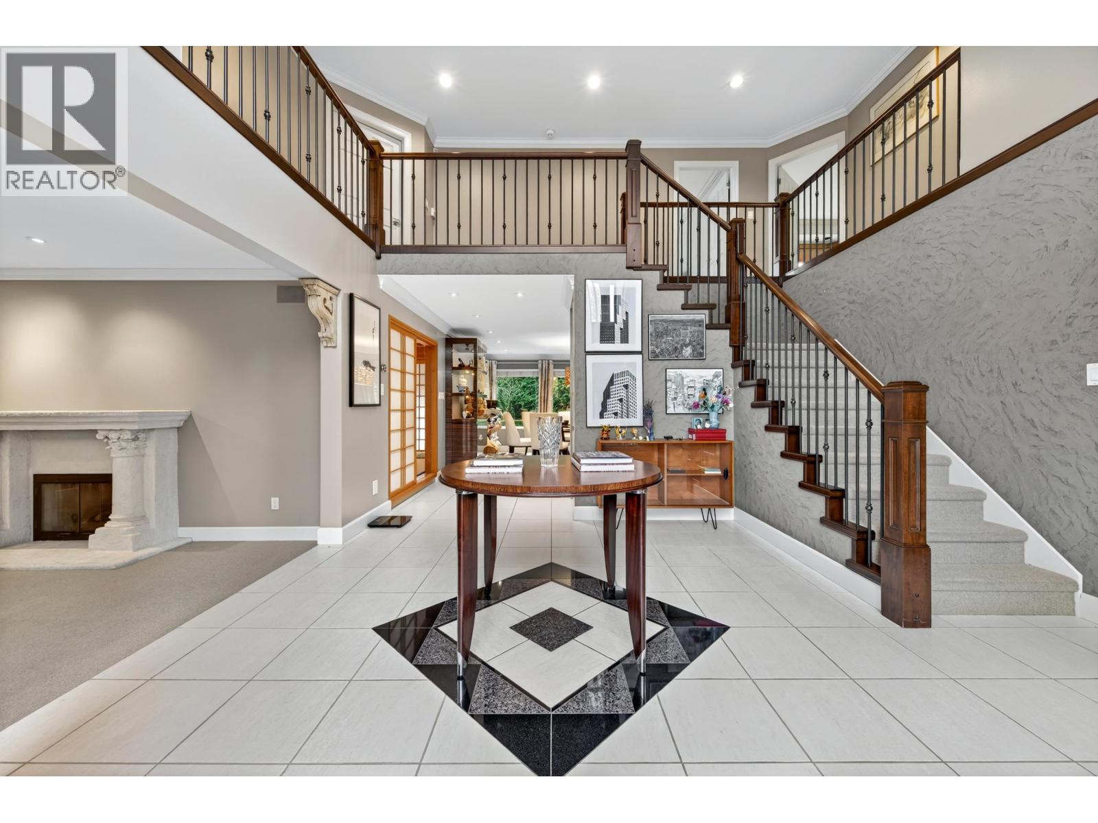 5891 Laurelwood Ct, Richmond, British Columbia  V7C 5J1 - Photo 3 - R3073992