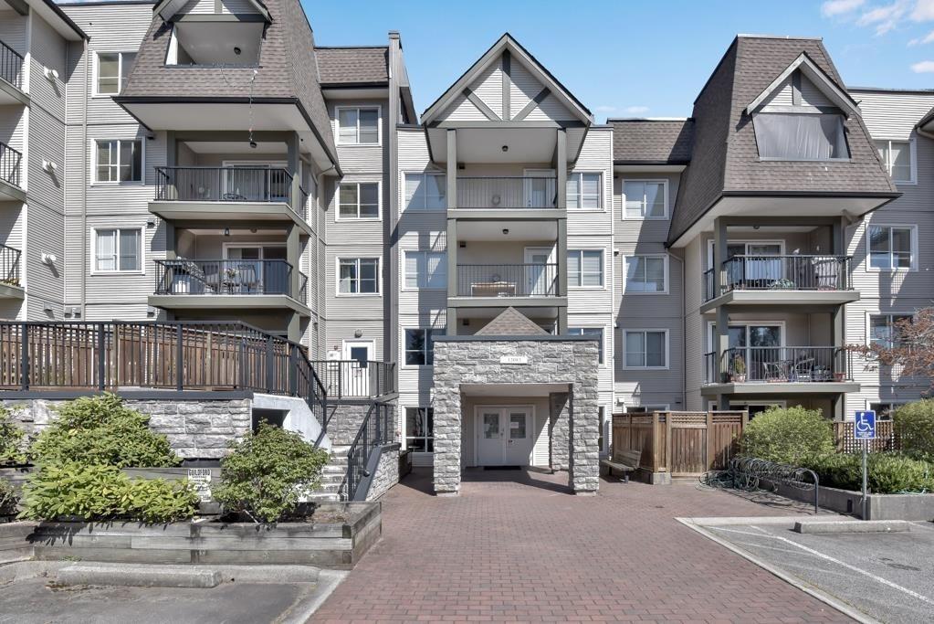 421 12083 92a Avenue, Surrey, British Columbia  V3V 8C8 - Photo 2 - R3073828