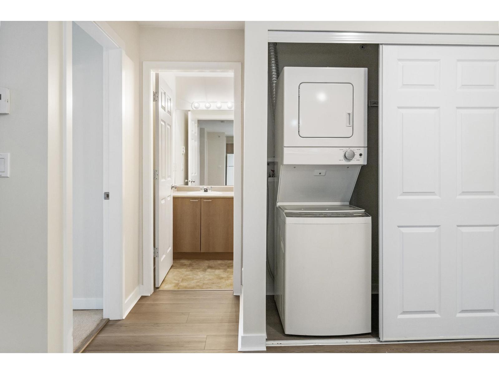 421 12083 92a Avenue, Surrey, British Columbia  V3V 8C8 - Photo 22 - R3073828