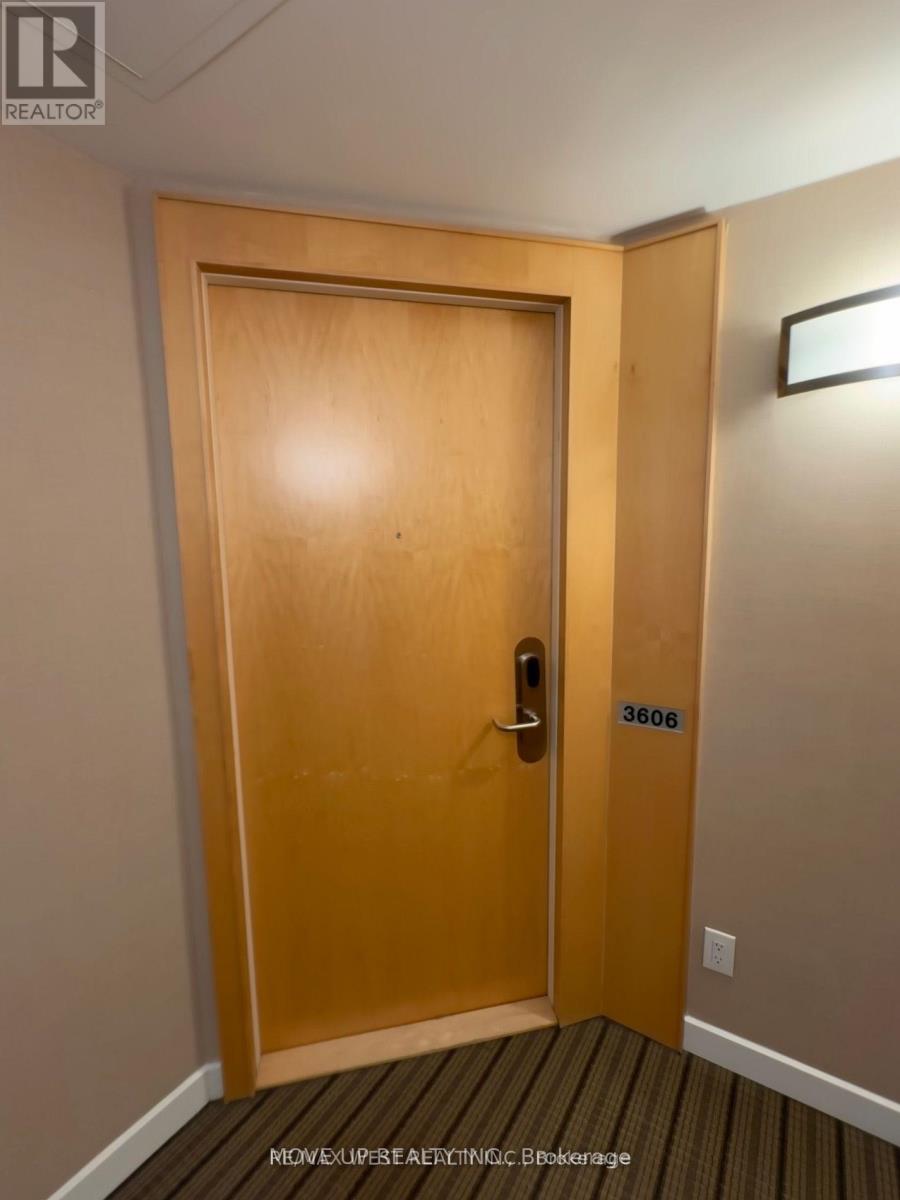 3606 - 55 Bremner Boulevard, Toronto (Waterfront Communities), Ontario  M5J 0A6 - Photo 8 - C12632852