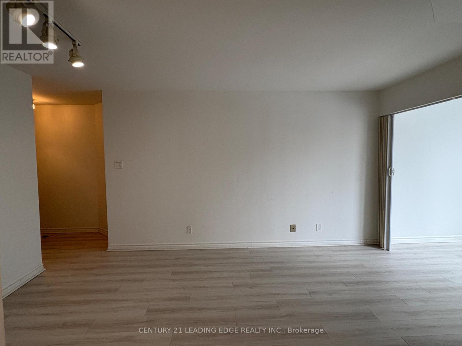 903 - 44 Gerrard Street W, Toronto, Ontario  M5G 2K2 - Photo 4 - C12635028